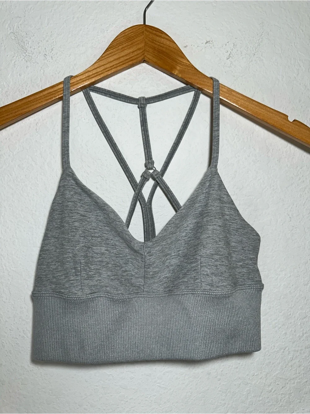 Alo Yoga Alosoft Lavish Sports Bra in Athletic Heather Gray Size Small